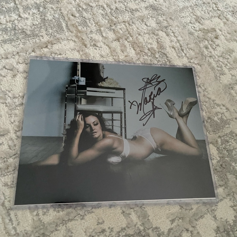 AEW WWE Nikita Esco Glamour Model Signed & Maria Kanellis 8x10 autographs